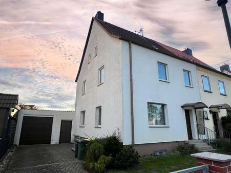 seitl. Blick - Doppelhaushälfte in 06849 Dessau-Roßlau mit 98m² kaufen