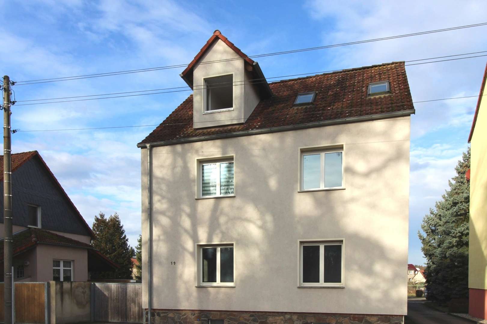 Straßenansicht - Zweifamilienhaus in 06862 Dessau-Roßlau mit 170m² kaufen