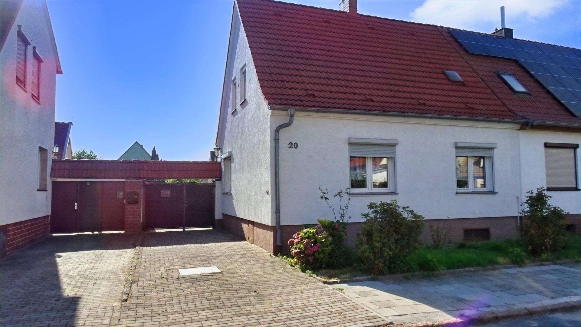 Foto-Vorderansicht - Doppelhaushälfte in 06366 Köthen mit 95m² kaufen