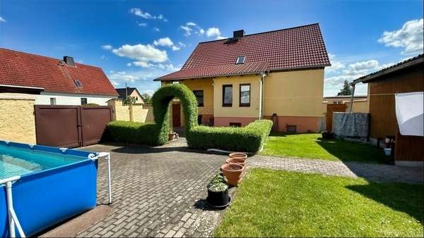 Foto-Innenhof - Einfamilienhaus in 06369 Großbadegast mit 110m² kaufen