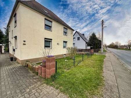 Frontansicht - Zweifamilienhaus in 06779 Raguhn-Jeßnitz, Raguhn mit 120m² kaufen