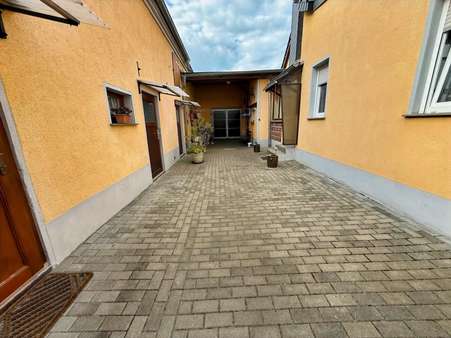 Eingangsbereich mit Hoftor - Einfamilienhaus in 39264 Moritz, Töppel mit 148m² kaufen