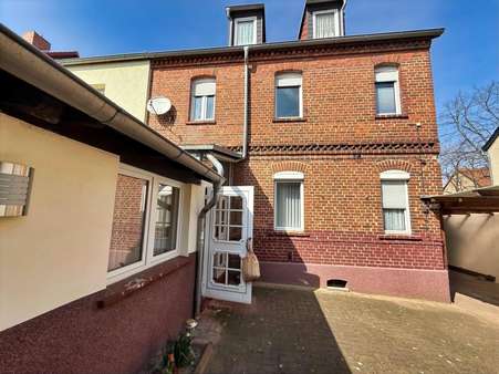 Rückansicht - Einfamilienhaus in 06766 Bitterfeld-Wolfen mit 118m² kaufen