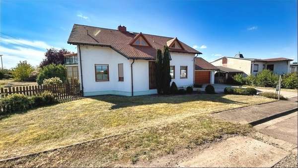 Foto-Vorderansicht Foto-Vorderansicht - Einfamilienhaus in 06386 Osternienburger Land mit 220m² kaufen