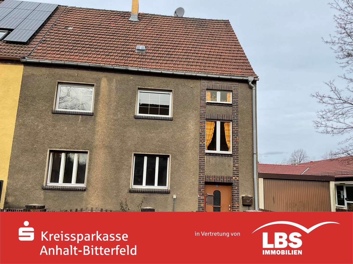 Vorderansicht - Zweifamilienhaus in 06749 Bitterfeld-Wolfen mit 155m² kaufen