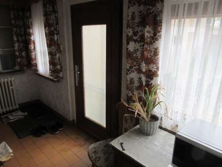Hauseingang mit Diele - Einfamilienhaus in 06188 Landsberg mit 96m² kaufen