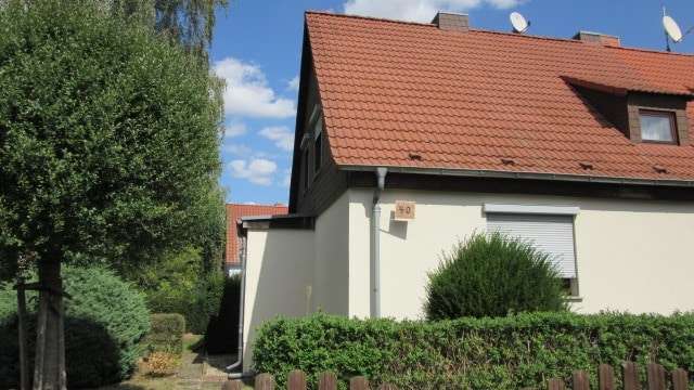 Hausansicht - Doppelhaushälfte in 06118 Halle mit 86m² kaufen