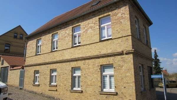 Hausansicht - Mehrfamilienhaus in 06188 Landsberg mit 171m² kaufen