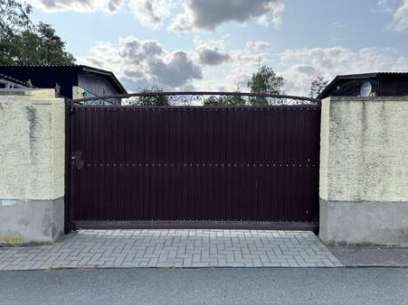 Grundstückszufahrt Grundstückszufahrt - Einfamilienhaus in 06268 Querfurt mit 140m² kaufen