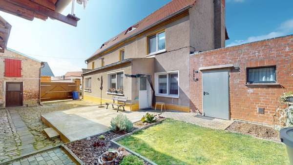 Blick auf das Haus - Einfamilienhaus in 06242 Roßbach mit 158m² kaufen