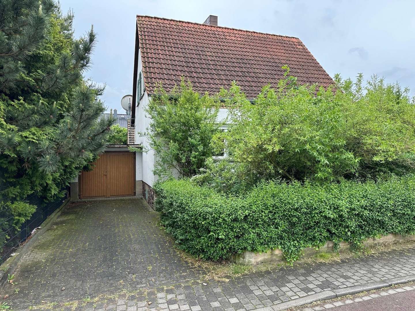 Straßenansicht 1 - Einfamilienhaus in 06193 Petersberg mit 110m² kaufen