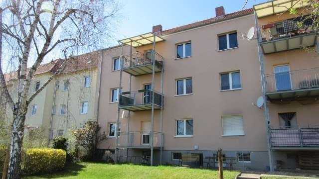 Hausansicht gesamt vom Garten - Etagenwohnung in 06108 Halle mit 84m² kaufen