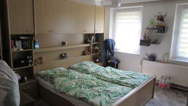 Schlafzimmer - Erdgeschosswohnung in 06130 Halle mit 63m² kaufen