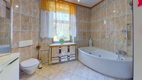 Bad EG - Einfamilienhaus in 06258 Schkopau mit 140m² kaufen