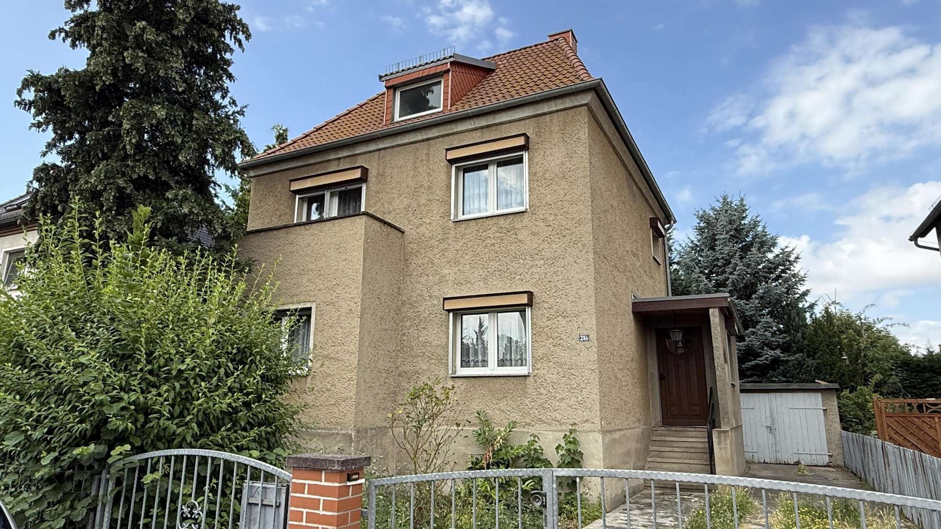 Außenansicht Außenansicht - Einfamilienhaus in 06132 Halle mit 98m² kaufen