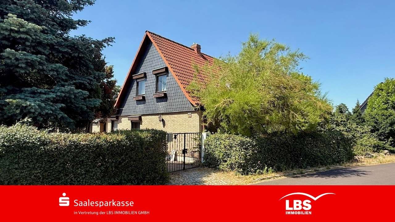 Straßenansicht - Doppelhaushälfte in 06118 Halle mit 113m² kaufen