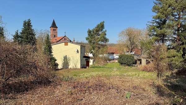 Blick vom Ende des Grundstücks - Einfamilienhaus in 06193 Wettin-Löbejün mit 108m² kaufen