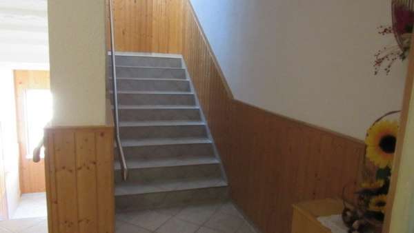 Treppenhaus - Etagenwohnung in 06188 Landsberg mit 110m² kaufen