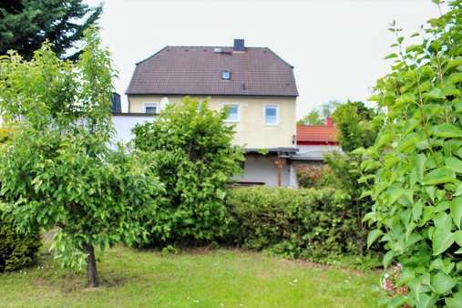 Hinteransicht Hinteransicht - Zweifamilienhaus in 06217 Merseburg mit 203m² kaufen