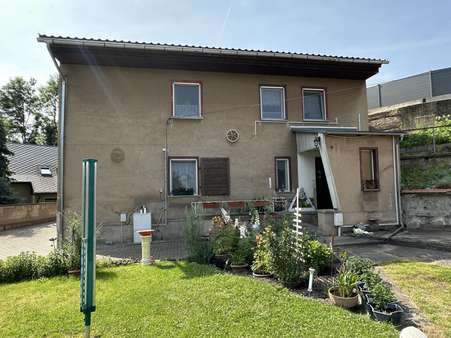 Hofansicht Hofansicht - Einfamilienhaus in 06249 Mücheln mit 140m² kaufen