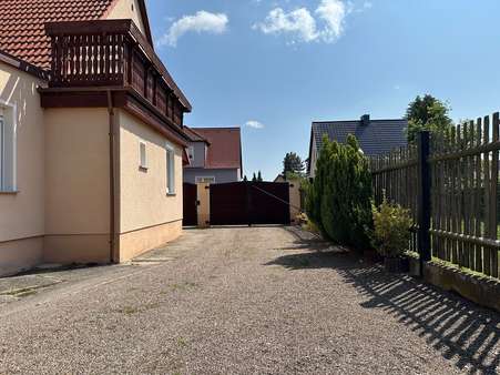 Hof Hof - Doppelhaushälfte in 06268 Barnstädt mit 170m² kaufen