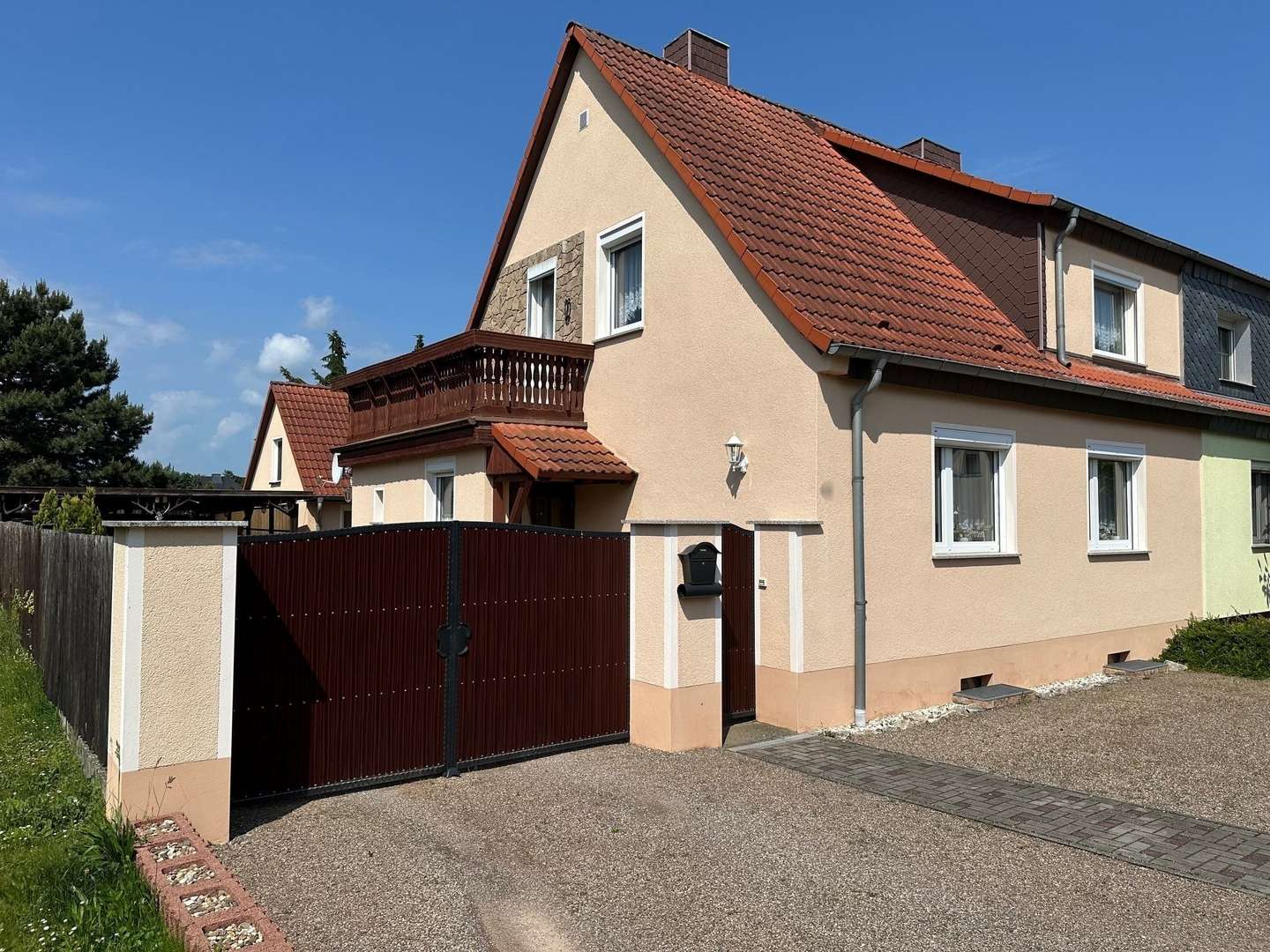 Straßenansicht Straßenansicht - Doppelhaushälfte in 06268 Barnstädt mit 170m² kaufen