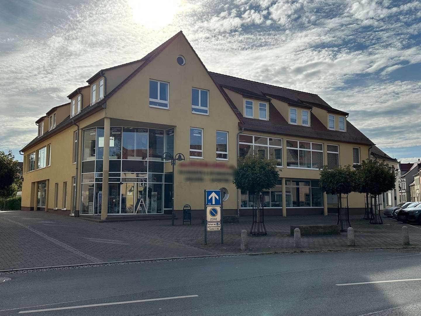 Straßenansicht 1 - Wohn- / Geschäftshaus in 06268 Querfurt mit 318m² als Kapitalanlage kaufen