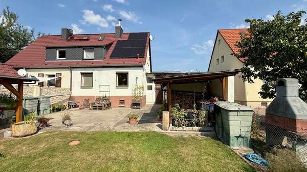 Hausansicht von der Gartenseite Hausansicht von der Gartenseite - Doppelhaushälfte in 06120 Halle mit 90m² kaufen