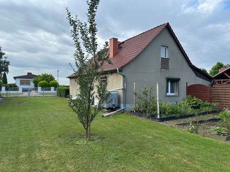 Gartenansicht  - Wohnhaus - Einfamilienhaus in 06179 Teutschenthal mit 120m² kaufen