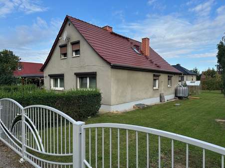 Straßenansicht 2  - Wohnhaus - Einfamilienhaus in 06179 Teutschenthal mit 120m² kaufen