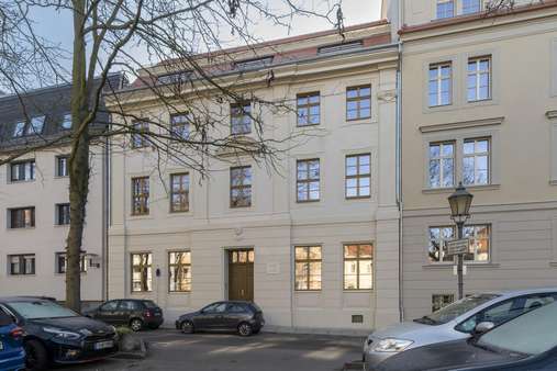 Straßenansicht Straßenansicht - Erdgeschosswohnung in 06108 Halle mit 65m² kaufen