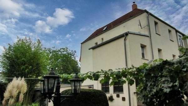 Hausansicht vom Garten - Doppelhaushälfte in 06132 Halle mit 120m² kaufen