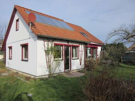Anbau Einliegerwohnung - Einfamilienhaus in 06188 Landsberg mit 156m² kaufen