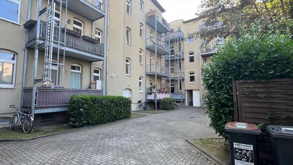 Hofansicht  - Etagenwohnung in 06114 Halle mit 70m² kaufen