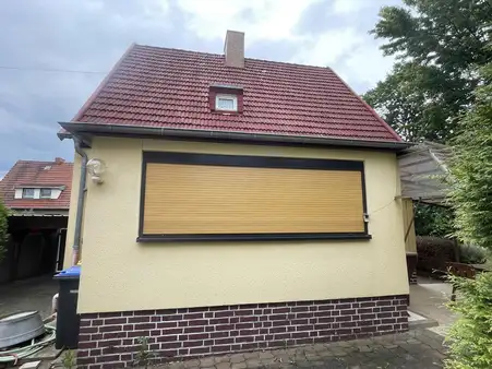 Haus, Garage und Garten!