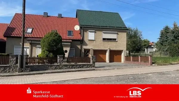 Geräumiges Haus mit feinem Grundstück!