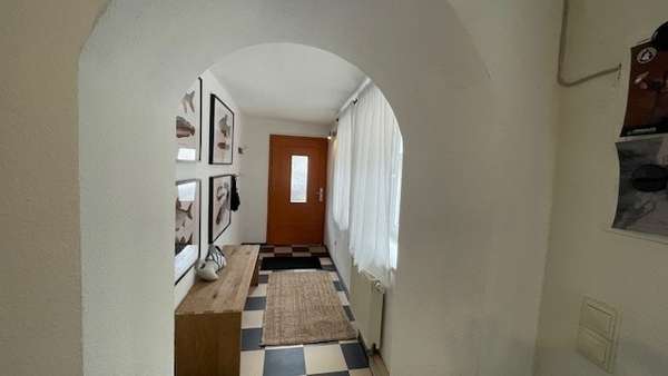 Flur Eingangsbereich Flur Eingangsbereich - Ferienhaus in 06536 Südharz mit 140m² kaufen