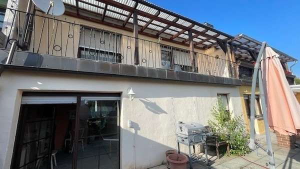 Terrasse.jpg Terrasse.jpg - Reihenmittelhaus in 06526 Sangerhausen mit 118m² kaufen