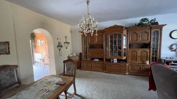 Wohnzimmer Richtung Küche Wohnzimmer Richtung Küche - Reihenmittelhaus in 06526 Sangerhausen mit 118m² kaufen