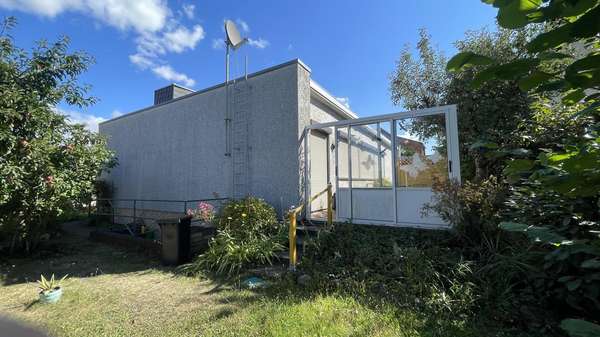 Seitenansicht Seitenansicht - Bungalow in 06526 Sangerhausen mit 107m² kaufen