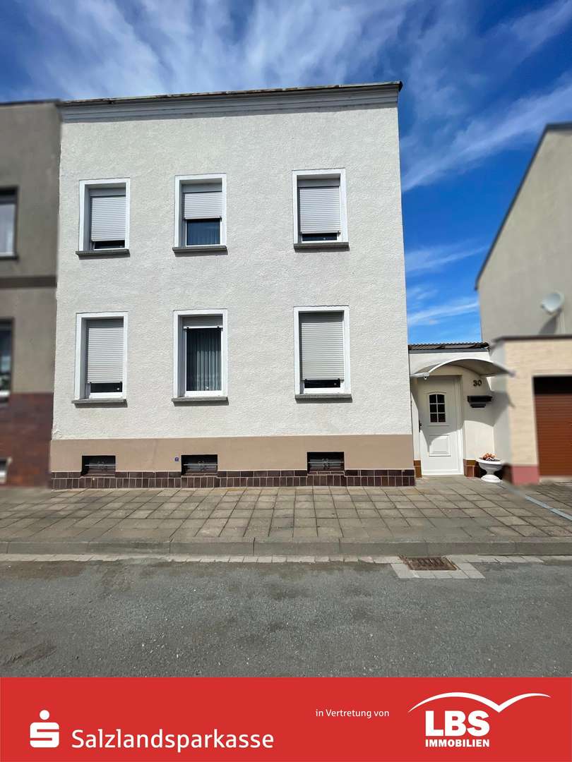 Frontansicht - Einfamilienhaus in 39218 Schönebeck mit 92m² kaufen