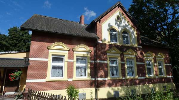 Hausansicht - Einfamilienhaus in 39418 Staßfurt mit 250m² kaufen