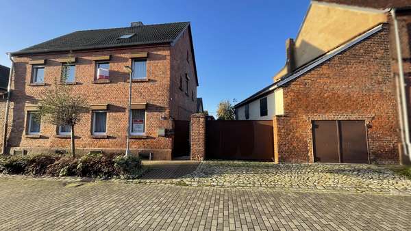 Hausansicht - Einfamilienhaus in 39435 Wolmirsleben mit 125m² kaufen