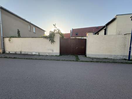 Toransicht Toransicht - Einfamilienhaus in 06406 Bernburg mit 150m² kaufen
