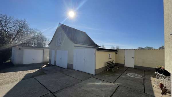 Garagen und Nebengelass - Einfamilienhaus in 39443 Staßfurt mit 86m² kaufen