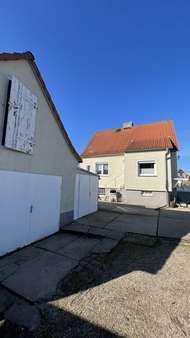 Hofansicht - Einfamilienhaus in 39443 Staßfurt mit 86m² kaufen