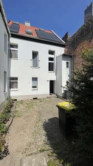Mehrfamilienhaus in 06406 Bernburg mit 293m² als Kapitalanlage kaufen