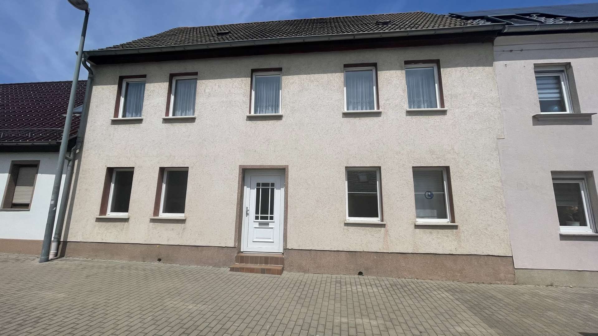 Frontansicht - Reihenmittelhaus in 06429 Nienburg mit 110m² kaufen