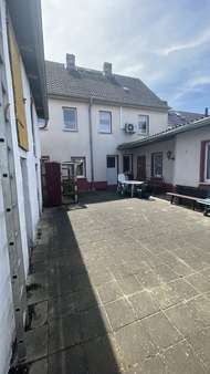 Rückansicht - Reihenmittelhaus in 06429 Nienburg mit 110m² kaufen