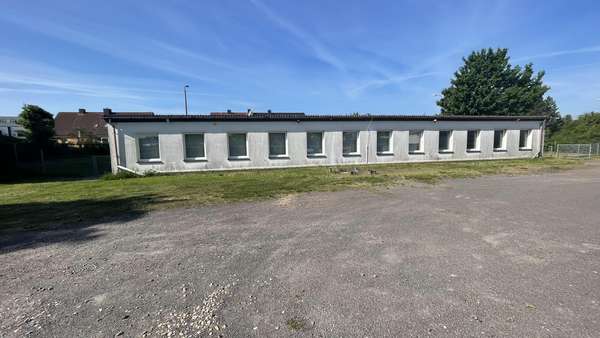 Rückansicht - Service in 39218 Schönebeck mit 320m² kaufen